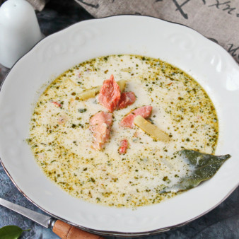 Сливочный суп с консервированной горбушей