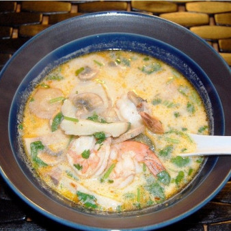 Молочный суп с пастой и морскими гребешками