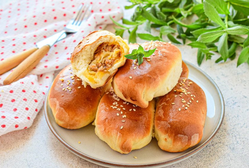 1. Этап. Бабушкины пуховые пирожки: Приятного угощения!