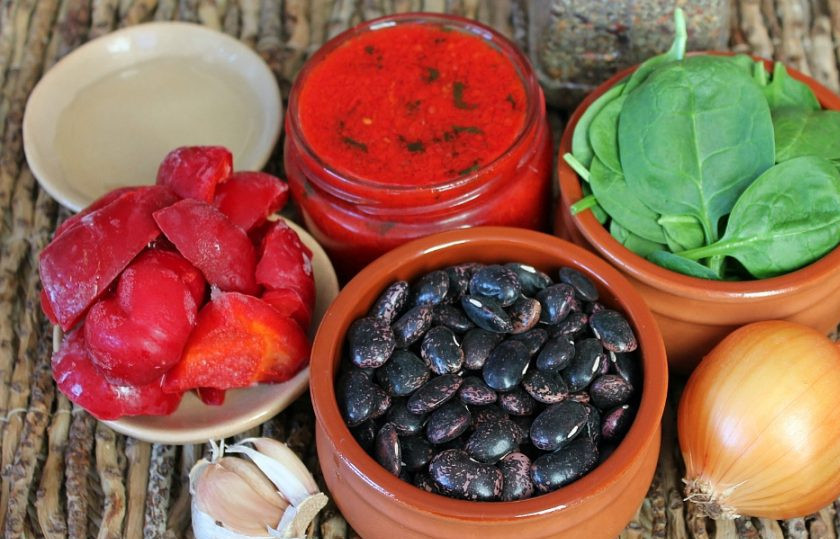 1. Этап. Фасоль Пинто: Подготовим ингредиенты.