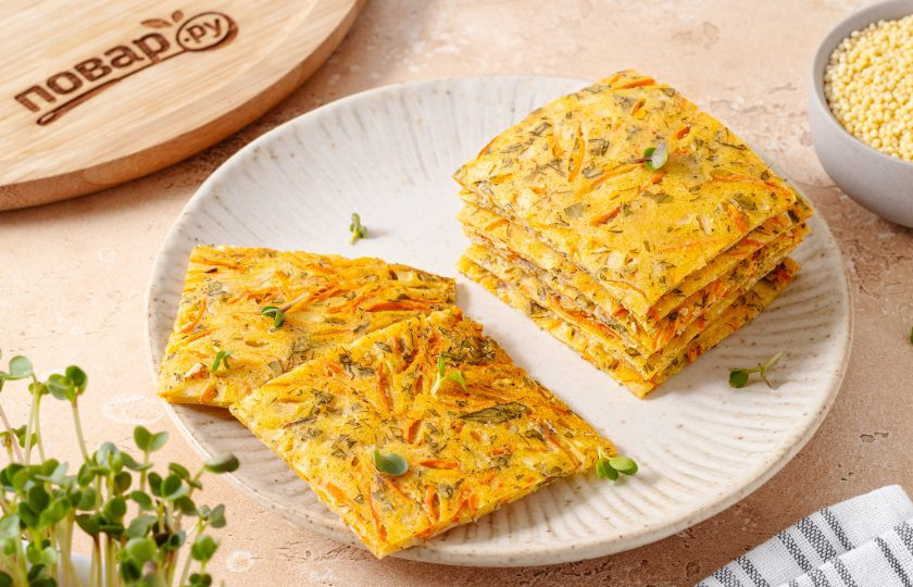 1. Этап. Хлебцы без глютена из пшена: После разрежьте хлебцы на порционные квадраты или прямоугольники. Хлебцы из пшена готовы, приятного вам аппетита!