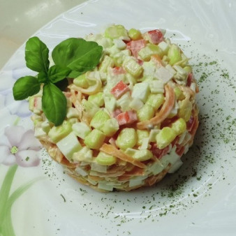Крабовый салат с морковью по-корейски