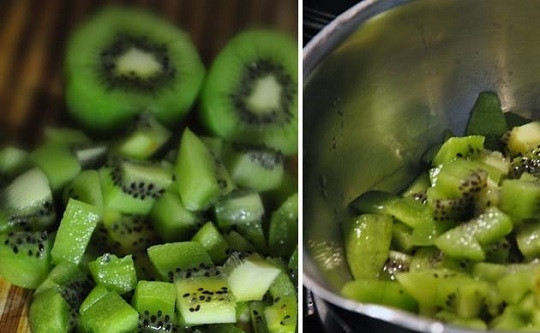 1. Этап. Торт за 20 минут без выпечки: 3. Очистите и нарежьте небольшими кубиками киви. Отправьте в сотейнике на огонь и прогрейте несколько минут, чтобы появился сок.