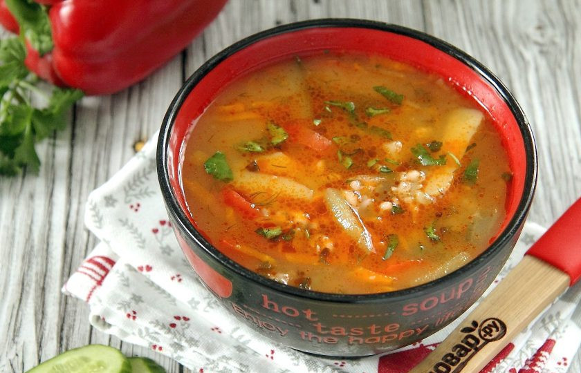 1. Этап. Рассольник из свежих огурцов: Готовый рассольник из свежих огурцов разливаем по тарелкам и подаем к столу со сметаной и хлебом. Приятного аппетита!