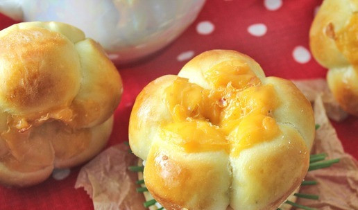 1. Этап. Булочки для бургеров: Например, я вот такой соорудила. Приятного аппетита!