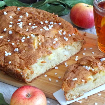 Сахарный пирог с яблоками