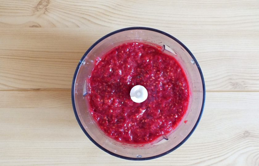 1. Этап. Малиновый кули: Пробейте в пульсовом режиме до однородного состояния.