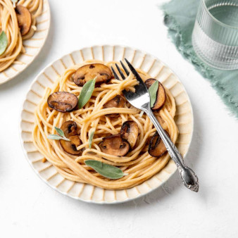 Creamy Miso Mushroom Pasta