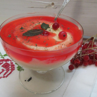 Буберт под клюквенным соусом