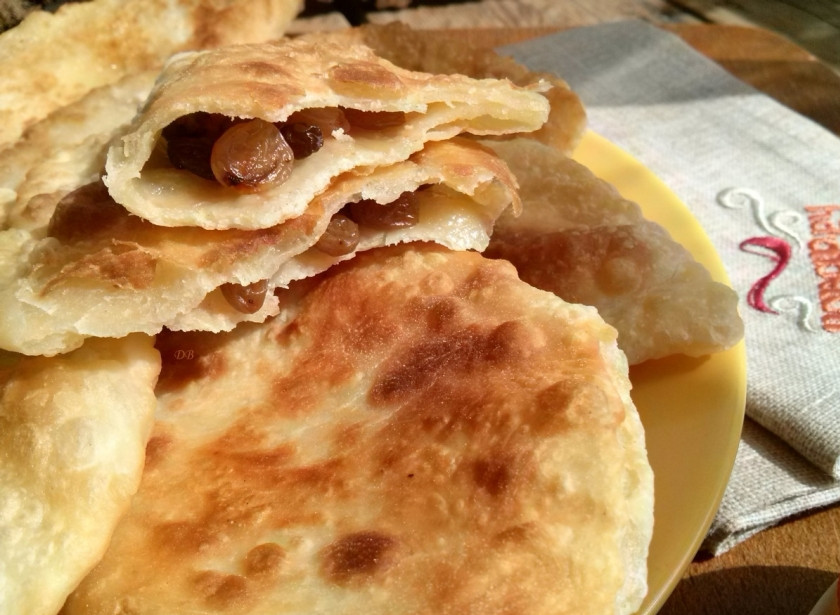 1. Этап. Ляваш: 9. Готовые ляваши остужаем (горячими их не подают), после чего они пригодны к употреблению. Приятного аппетита!