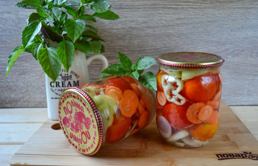 1. Этап. Помидоры с овощами в желе Ералаш: Маринованные помидоры в желе готовы, получилось очень вкусно и ярко!