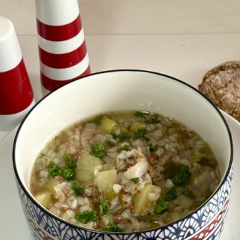 Айнтопф с гречкой и луком-пореем