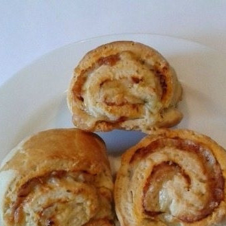 Булочки-рулеты с сырной начинкой
