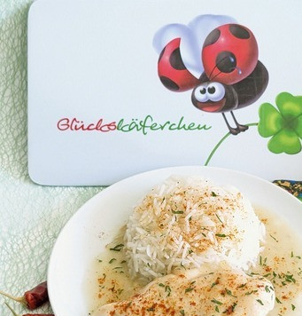 1. Этап. Куриная грудка в кокосово-лаймовом соусе: Подавать с рисом басмати, посыпав красным острым перцем, цедрой и зеленью.