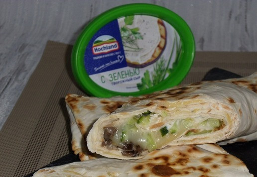 1. Этап. Шаурма с грибами и сыром: Подаем шаурму.