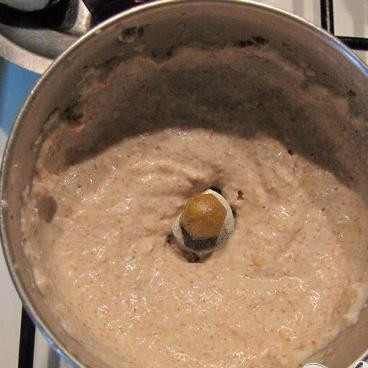 1. Этап. Мини-баклажаны: Перемолите вместе, что бы получить лёгкую пасту.