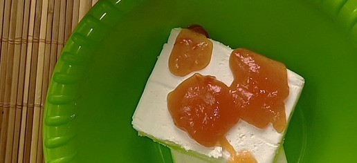 1. Этап. Творожная начинка с джемом для блинов: Творог смешиваем с джемом (или повидлом, вареньем) Перемешать нужно до однородной массы.