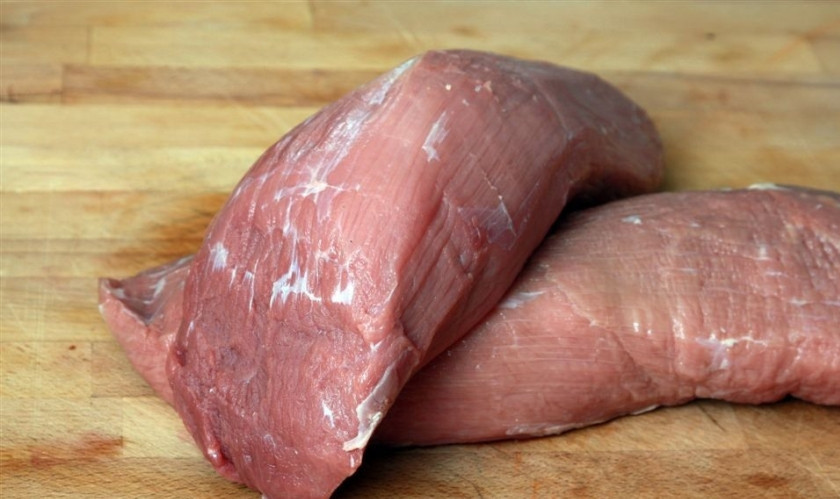 1. Этап. Гуляш из вареной говядины: 1. Для приготовления гуляша по этому рецепту нам понадобится врезка из говядины.