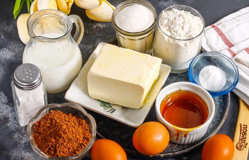 1. Этап. Шоколадный медовик: Подготовьте указанные ингредиенты.