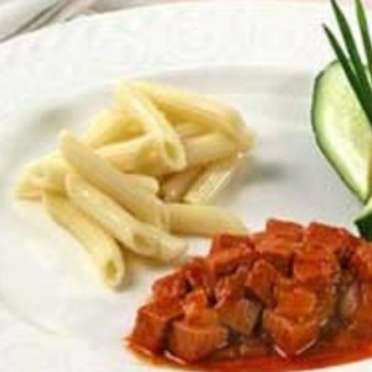 Гуляш из колбасы