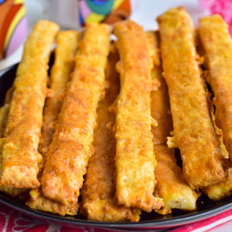 Творожно-сырные палочки