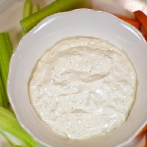 1. Этап. Дип из сыра фета: Подавать охлажденным.