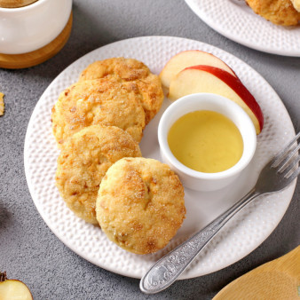 Сырники с яблоками в духовке