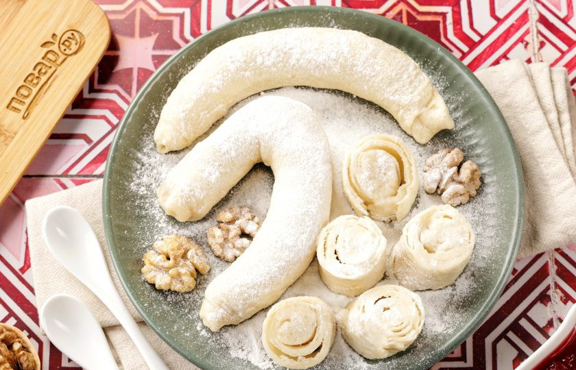 1. Этап. Ютаза: Я посыпала сверху сахарной пудрой. Приятного аппетита!