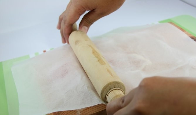 1. Этап. Курица с лимонным маслом: 3. Куриную грудку вымойте, обсушите, чуть отбейте.