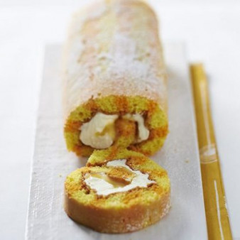 Lemon roulade