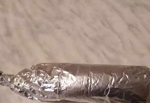 1. Этап. Грудка куриная для бутербродов ПП: Завернуть плотно в фольгу, концы завернуть как у конфеты.