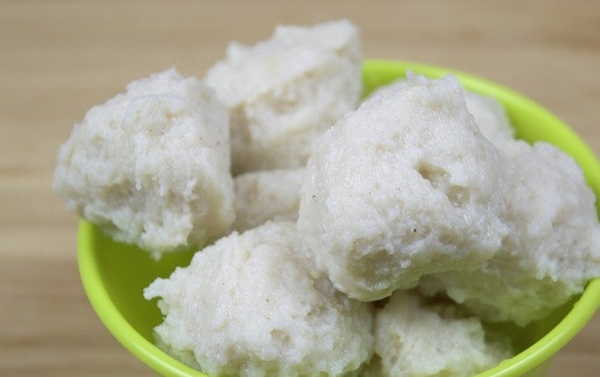 1. Этап. Диетические рыбные шарики: 4. Эти диетические рыбные шарики в домашних условиях перед подачей можно дополнить овощами или легким соусом. Приятного аппетита!