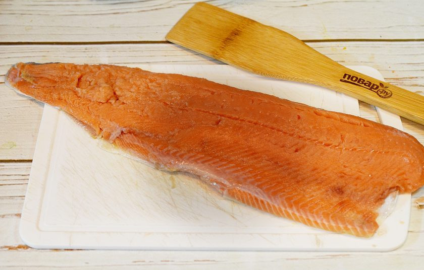 1. Этап. Горбуша в микроволновке: 1. Филе промойте, обсушите.