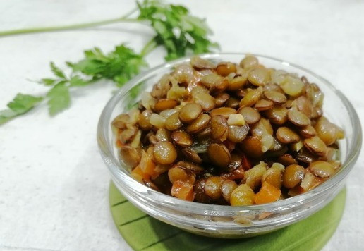 1. Этап. Чечевица с карри: Подавать в горячем виде. Приятного аппетита!