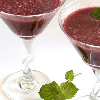 Смузи из арбуза и вишни