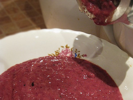 1. Этап. Котлеты печеночные с морковью: Печень пропустите через мясорубку.