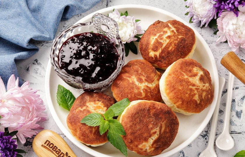 1. Этап. Сырники дрожжевые: Сырники дрожжевые готовы. Приятного аппетита!