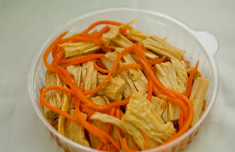 1. Этап. Салат из спаржи по-корейски: Приятного аппетита!