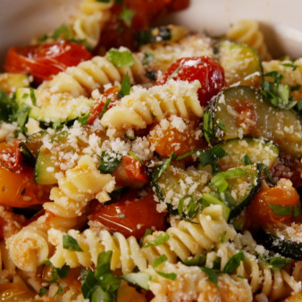 Zucchini and Cherry Tomato Pasta