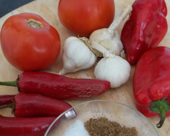 1. Этап. Кавказская аджика: 1. Приготовьте все необходимые для приготовления аджики ингредиенты.