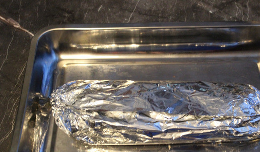 1. Этап. Свиные рёбра в медово-горчичном маринаде: Ставим запекаться при 150℃ на 1 час. Благодаря двойной упаковке рёбер кость спокойно вынимается из мяса.