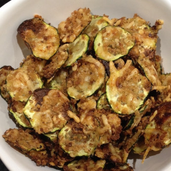 Запеченные цуккини с сырной панировкой