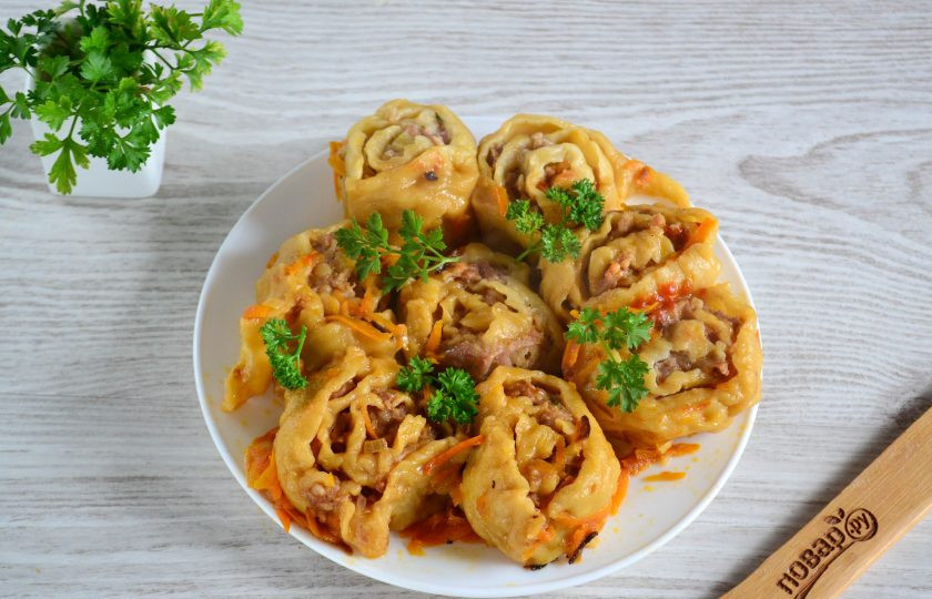 1. Этап. Ленивые пельмени на сковороде: Вот таким получились ленивые пельмени на сковороду.