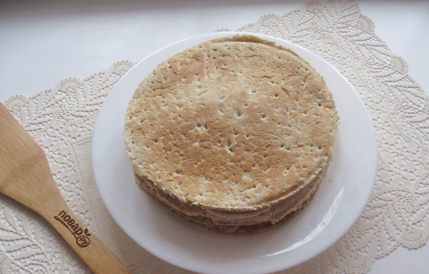 1. Этап. Сметанный торт с грецкими орехами: У меня получилось семь коржей.