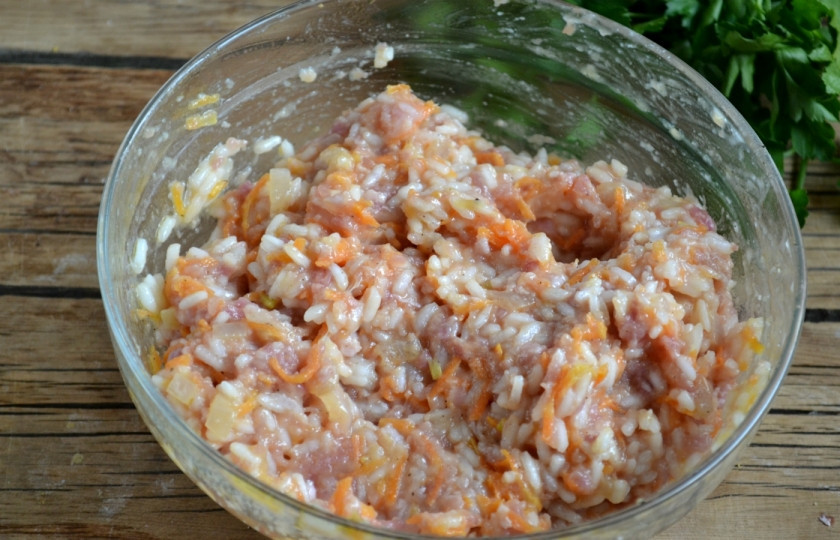 1. Этап. Голубцы, фаршированные мясом и рисом: Начинка для голубцов готова.