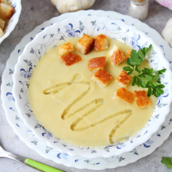 Суп из фенхеля и сельдерея