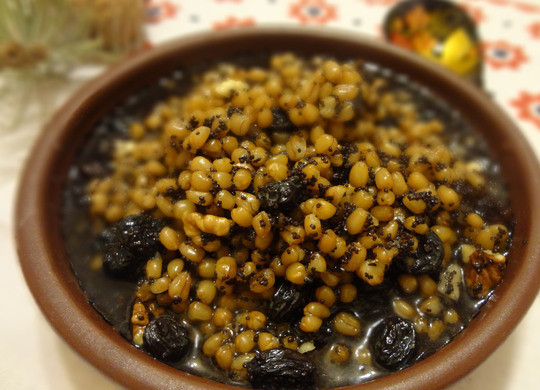 1. Этап. Сочиво с лимончиком: 9. Перекладываем в праздничную салатницу или креманку и подаем к столу в холодном виде. Приятного аппетита и хороших Рождественских праздников!