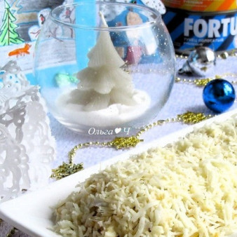 Салат Метель с тунцом