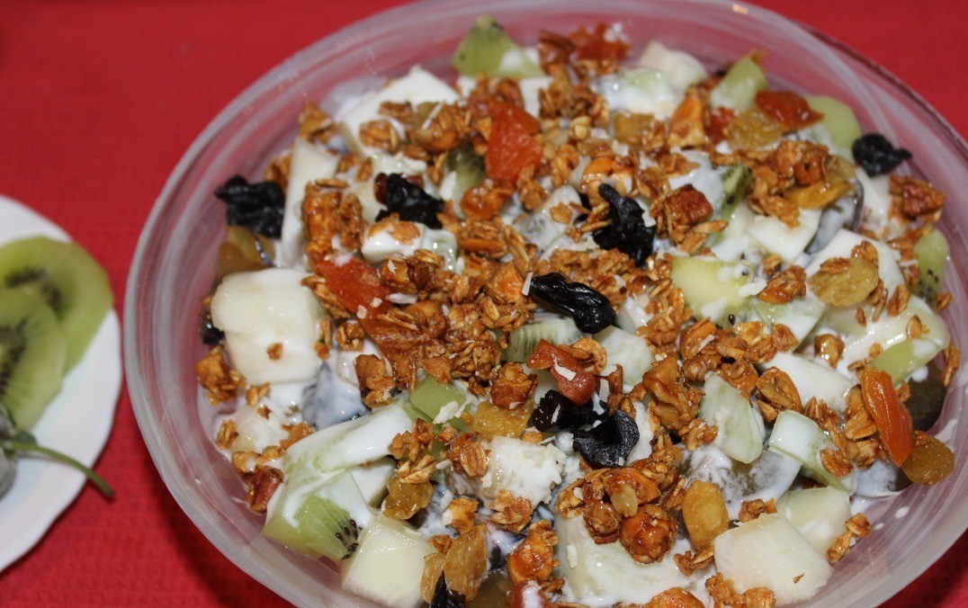 1. Stage. Fruit salad with crunchy granola: And another layer of crunchy granola on top.