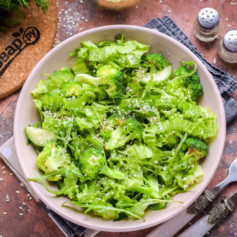 Салат Зелененький с брокколи